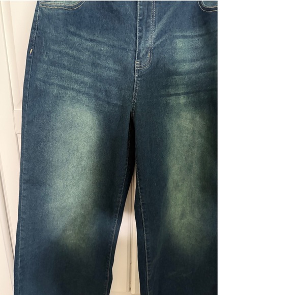 Womens XXL Wide Leg High Rise Raw Hem Dark Wash Whiskered Denim Jeans 9125 - Picture 3 of 8